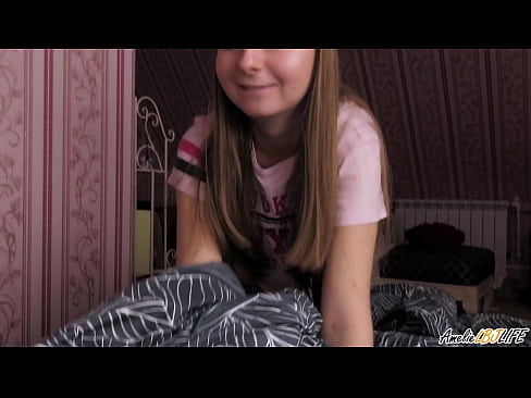 ❤️ Bidh Blondie a’ tarraing a BFF gu domhainn agus a’ faighinn cum na beul ❤❌ Pornografach aig gd.pornofilmtv.ru ❤